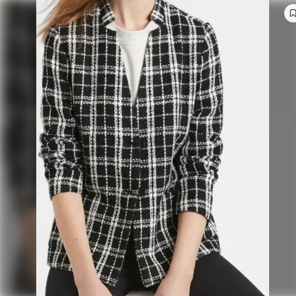 Banana Republic Black and White Tweed-Like Plaid Blazer - Size M